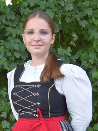Lena Kopfmüller, Jugendleiterin